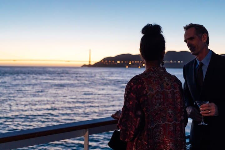 San Francisco Christmas Eve Dinner Buffet Cruise on the Bay photo 5