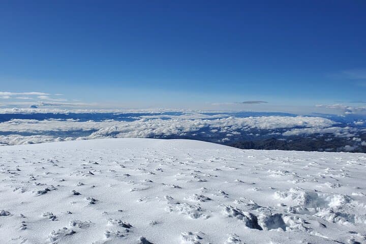 Summit Chimborazo in 2 Days: Veintimilla & Whymper Expedition photo 5