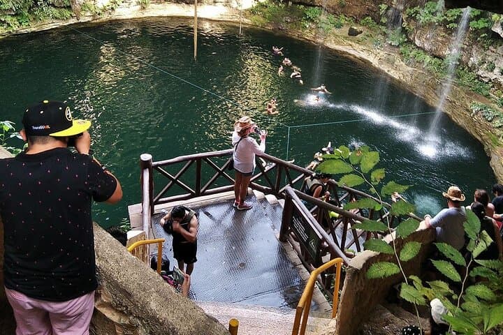 2-Day Isla Mujeres Catamaran and Chichén Itzá Tour from Cancún photo 2