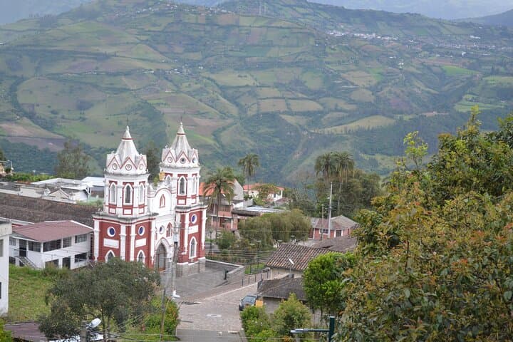 Hidden Route Day Tour from Quito: Rural Villages, Farm Harvests & Scenic Viewpoints