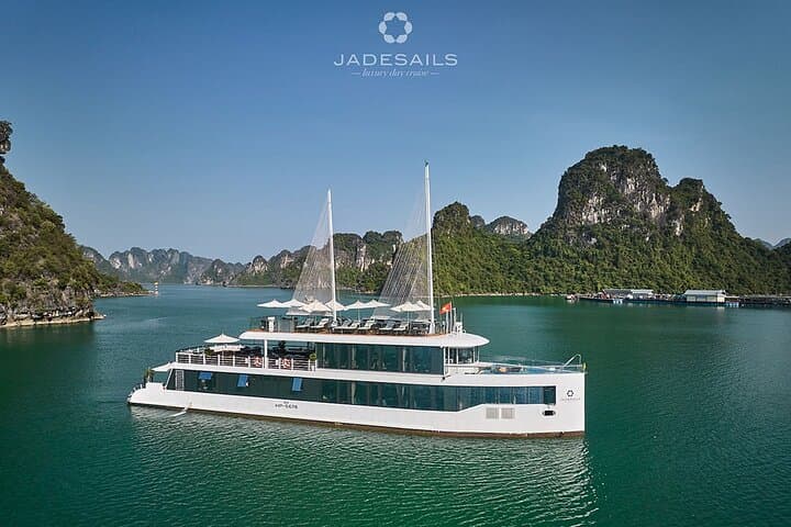 Halong Bay & Lan Ha Day Cruise from Hanoi — Swim, Kayak, Cave & Island Views photo 2