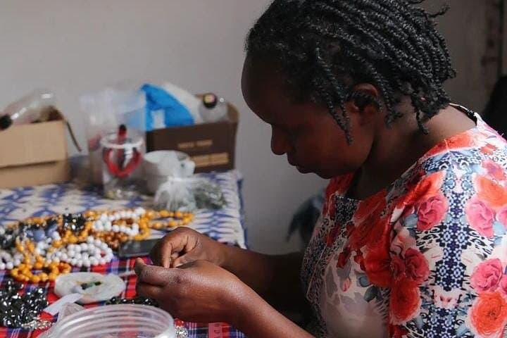 Half-Day Nairobi Wildlife & Culture Excursion — Giraffe Centre, Elephant Orphanage & Bead Workshop photo 6
