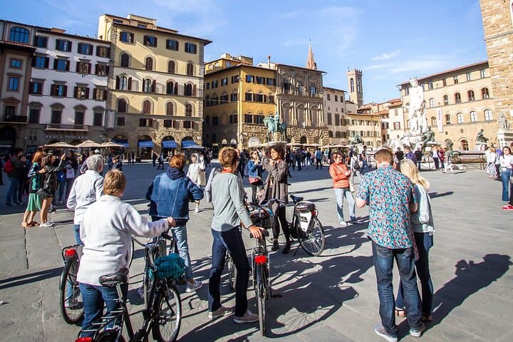 Florence Vintage Bike Tour: 2-Hour Guided Ride Through the Renaissance photo 2