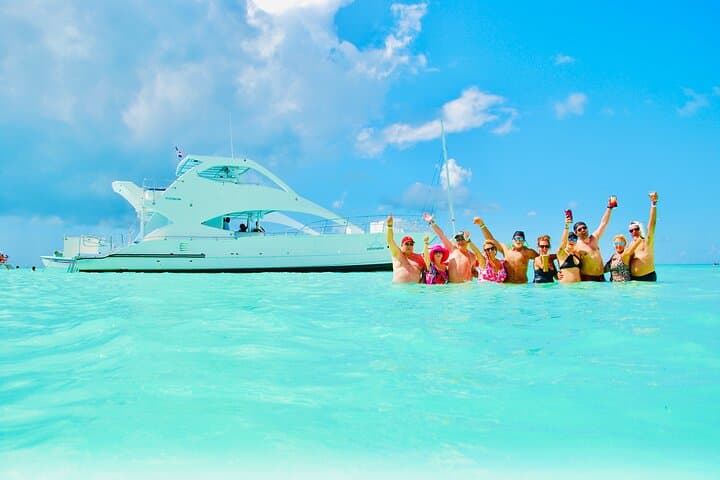 Private Saona Island Tour from Punta Cana — Full-Day Speedboat & Catamaran Excursion