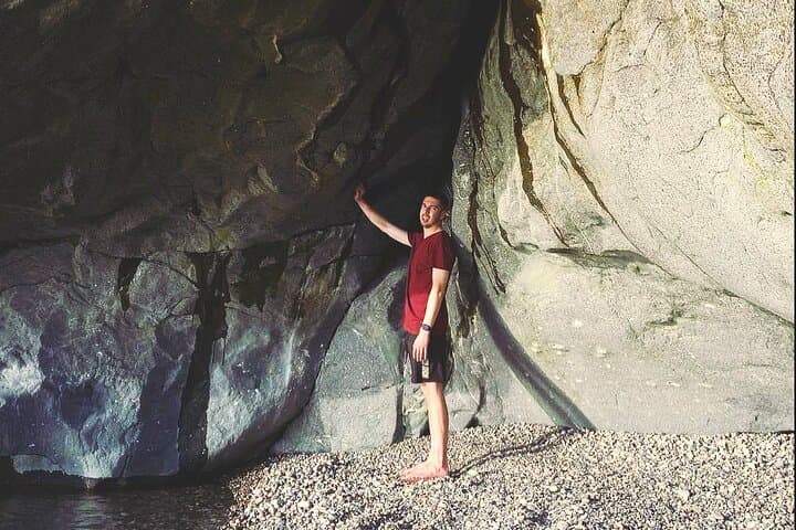 Private 5-Hour Coastal Quest: Tsikhidziri Hiking & Sea Relaxation near Batumi photo 6