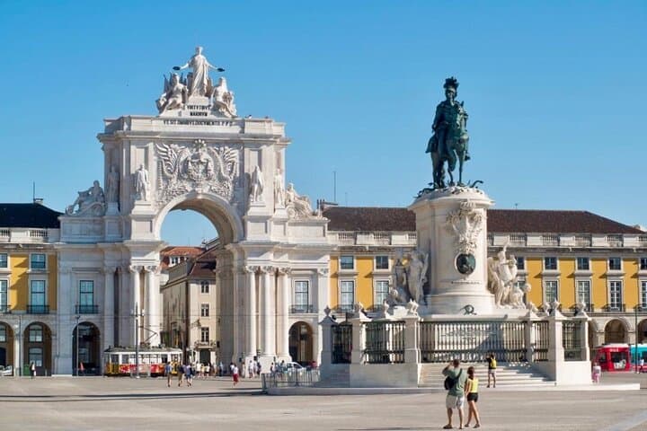 Explore Lisbon by Electric Tuk-Tuk: Alfama Views, Belém Monuments & Hidden Miradouros photo 4