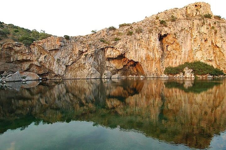 Sounio Sunset: Private Athens Riviera Tour to the Temple of Poseidon photo 4