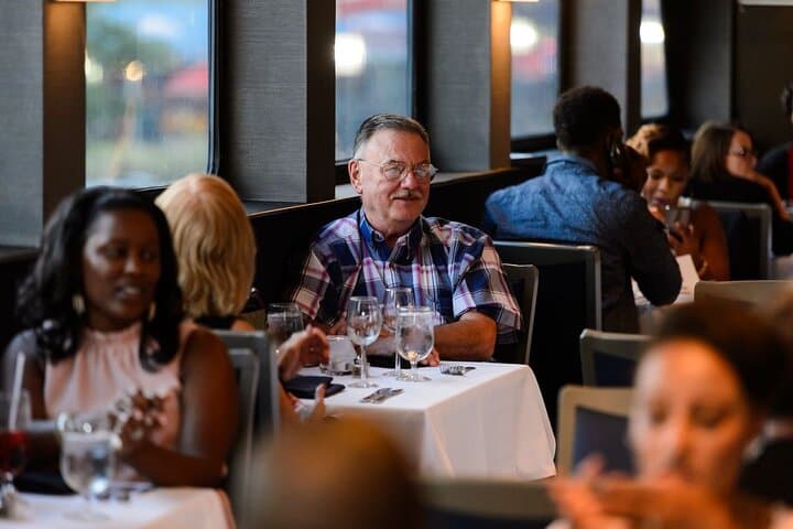 Experience Washington DC by Night: Signature Dinner Cruise on the Potomac River