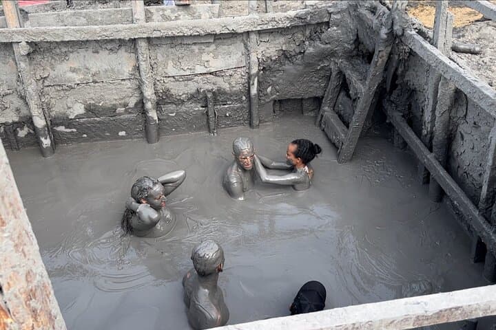 Cartagena VIP Mud Volcano Tour — Crowd-Free Totumo Float and Massage photo 3