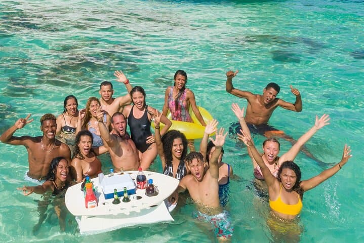 Private Punta Cana Catamaran: Snorkel, Natural Pool & Open Bar Cruise photo 4