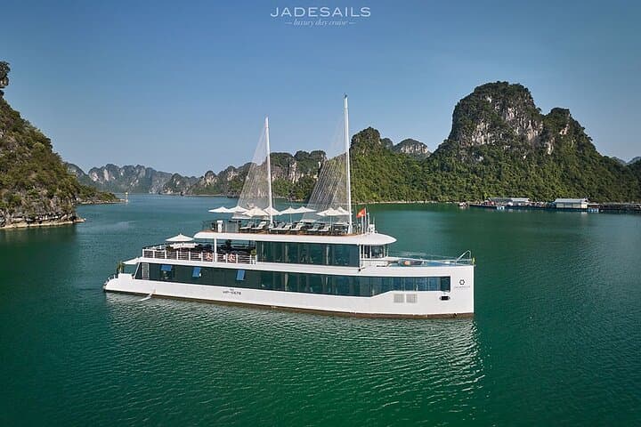 Modern Luxury Day Cruise in Halong & Lan Ha Bay aboard JadeSails