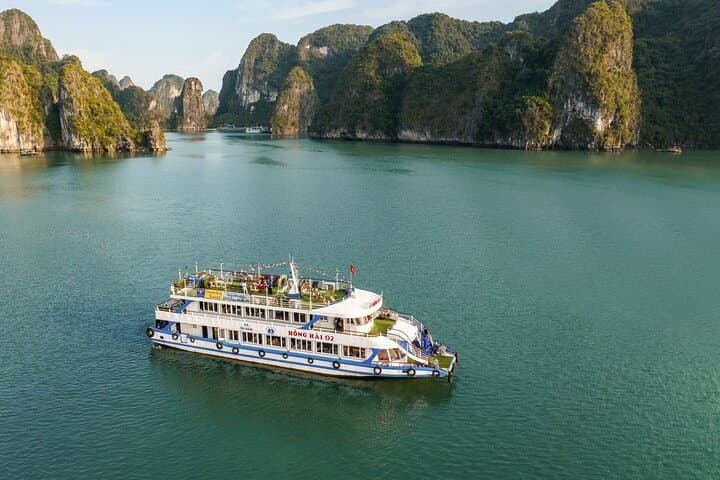Full-Day Ha Long Bay from Ninh Binh — Kayak, Sung Sot Cave & Titop Island photo 4