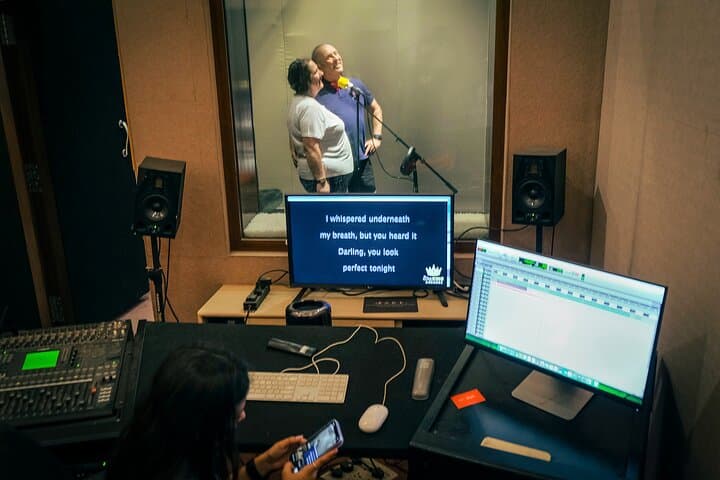 Mumbai Bollywood Studio Backstage Tour: Behind-the-Scenes Experience photo 6