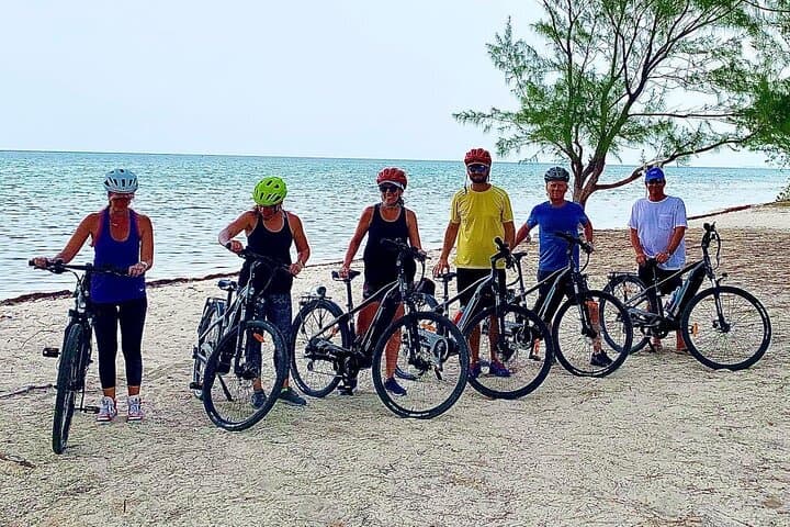 Private E-Bike Adventure in West Bay — Grand Cayman Coastal Tour photo 2