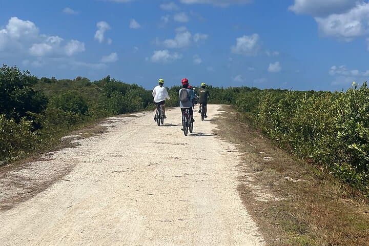 Private E-Bike Adventure in West Bay — Grand Cayman Coastal Tour photo 4