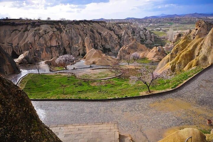 Cappadocia Red Tour: A Day Among Fairy Chimneys, Uchisar & Avanos