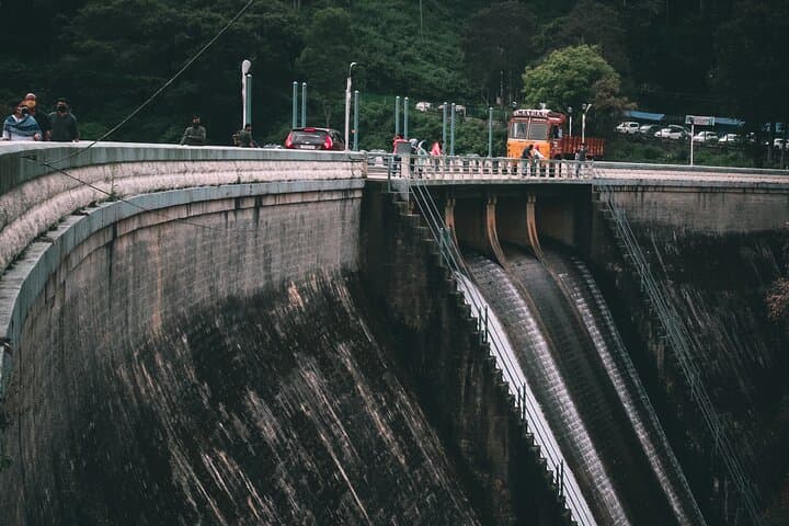 Munnar Day Trip from Kochi — Top Station, Tea Museum & Mattupetty Dam photo 3