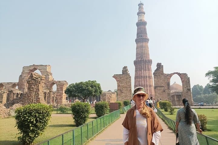 3-Day Delhi and Agra Tour: Taj Mahal, Red Fort & Iconic Delhi Sights photo 4