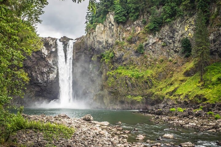 Snoqualmie Falls and Twin Falls Morning Hike: Guided Rainforest Walk from Seattle photo 2