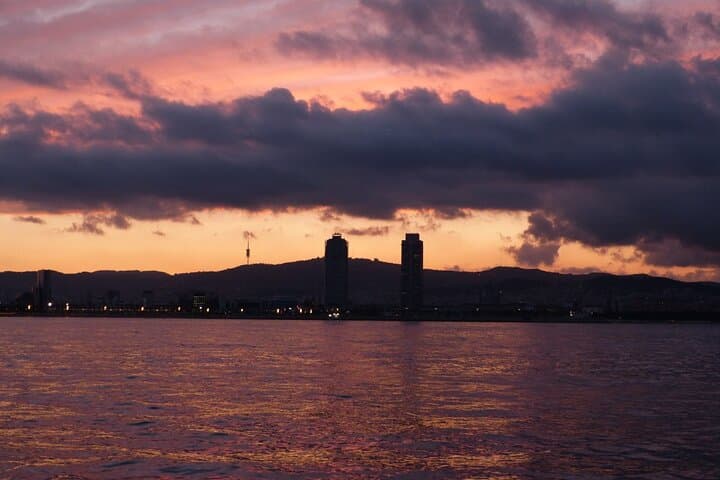 Sunset Sailing Tour in Barcelona: Two-Hour Harbor Cruise with Drinks photo 6