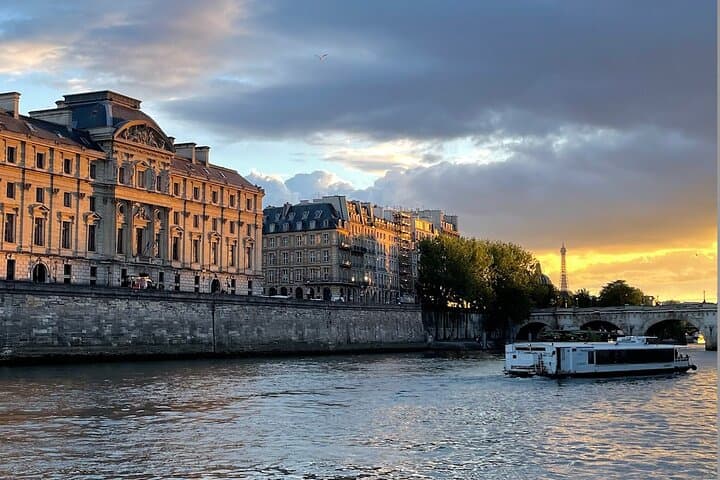 Private Full-Day Custom Paris Tour: Eiffel, Montmartre & Historic Sights with Hotel Pickup photo 4