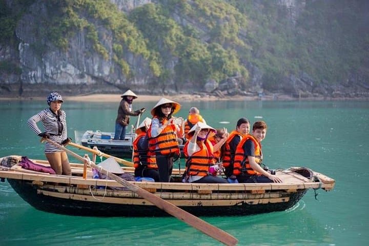 5-Day Northern Vietnam: Hanoi, Ninh Binh & Halong Bay Overnight Cruise photo 3