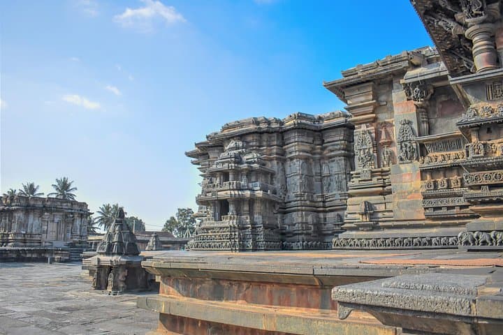 Belur and Halebidu Private Day Tour from Bangalore — Hoysala Temples & Expert Guide photo 2