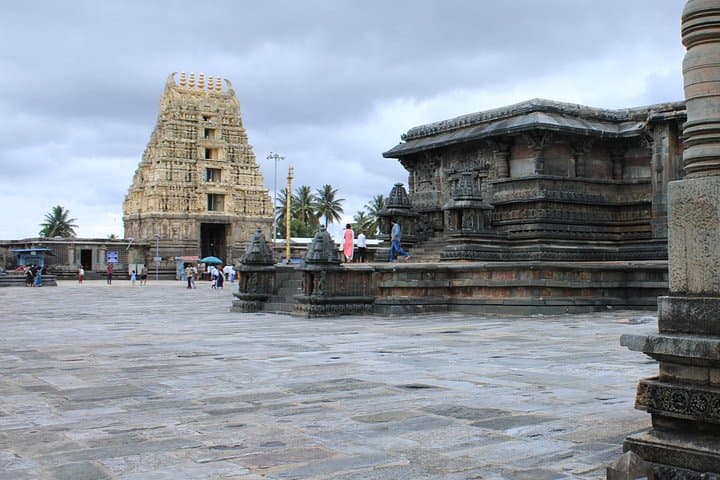 Belur and Halebidu Private Day Tour from Bangalore — Hoysala Temples & Expert Guide