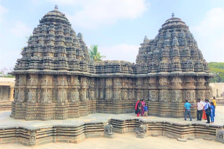Somnathpur & Talakad Day Tour from Bengaluru — Chennakeshava Temple and Panchalinga Visit
