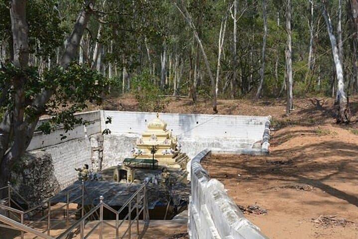 Somnathpur & Talakad Day Tour from Bengaluru — Chennakeshava Temple and Panchalinga Visit photo 5