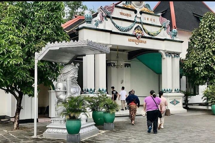 Yogyakarta Culture Day Tour and Prambanan Sunset Experience photo 2