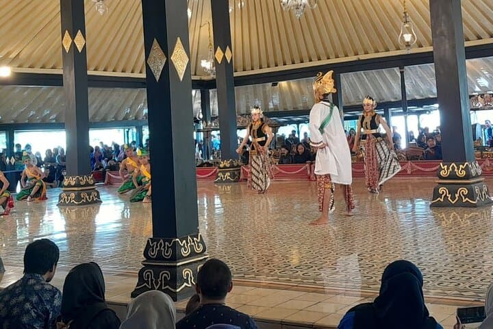 Yogyakarta Culture Day Tour and Prambanan Sunset Experience photo 3