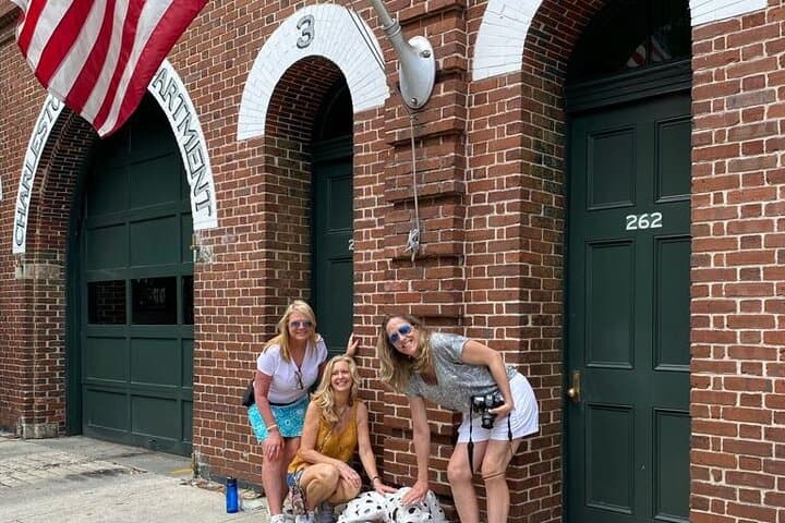 Thrilling Toledo Scavenger Hunt: Interactive Urban Adventure in Downtown Toledo photo 2