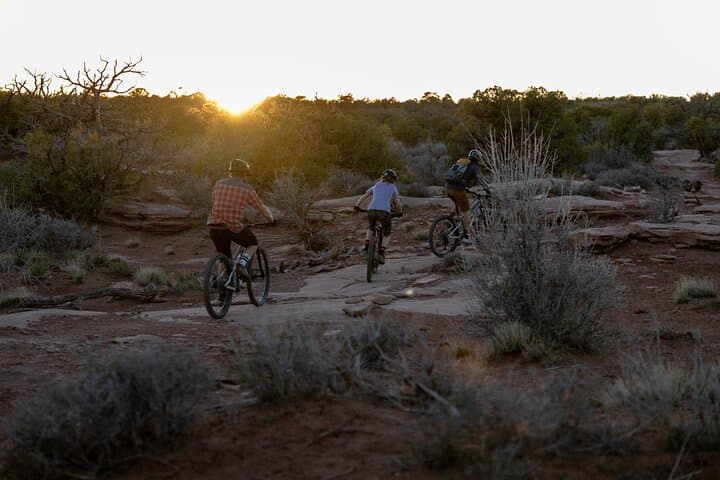 Sunset E-Bike Ride at Dead Horse Point: Moab’s 2,000-Foot Overlook Adventure photo 6