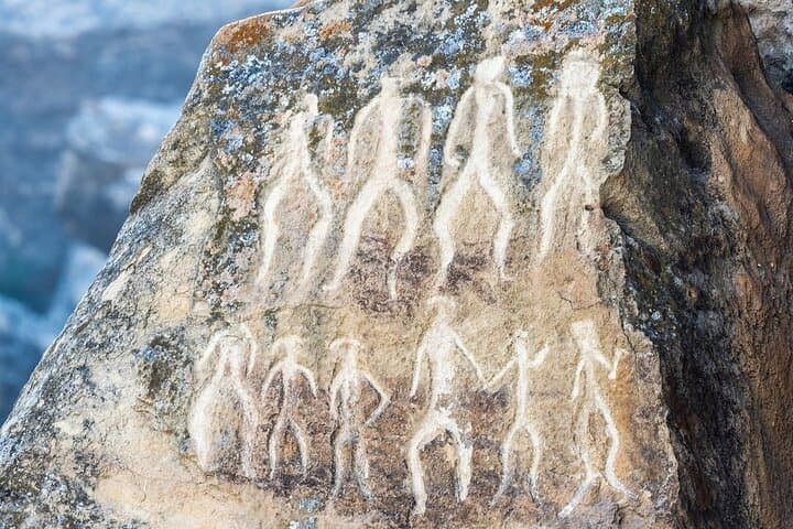 Gobustan Day Trip: Mud Volcanoes, Petroglyphs, Ateshgah & Burning Mountain