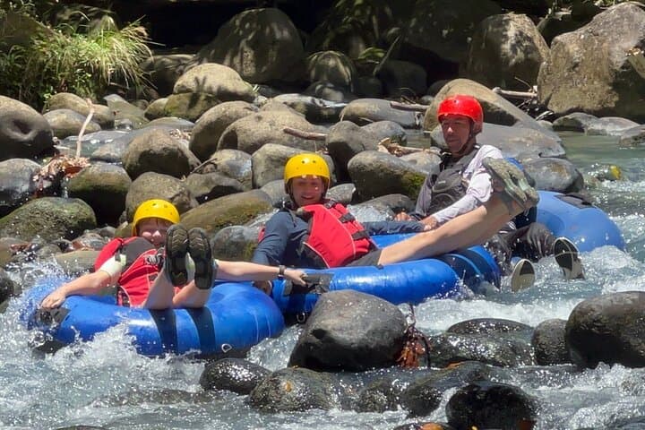 Tubing Rio Celeste: Two-Hour Family-Friendly Float Through Costa Rica's Celestial Waters photo 4