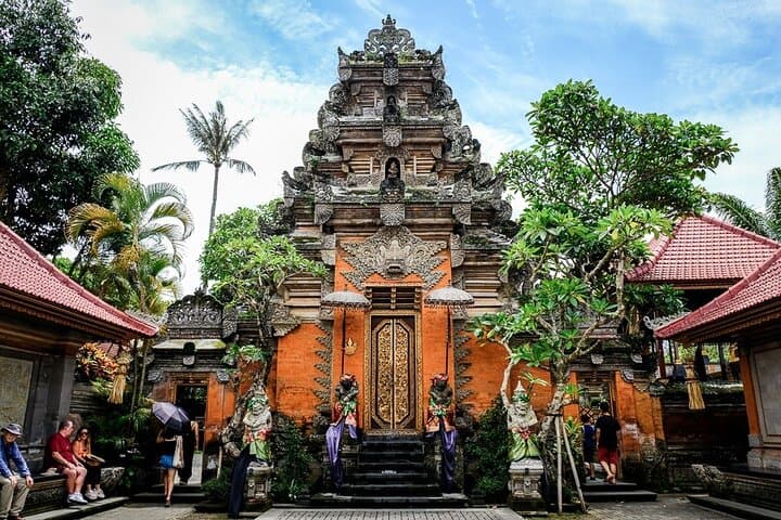 Ubud Full-Day Tour: Monkey Forest, Tegalalang Rice Terraces & Waterfall Escape photo 4