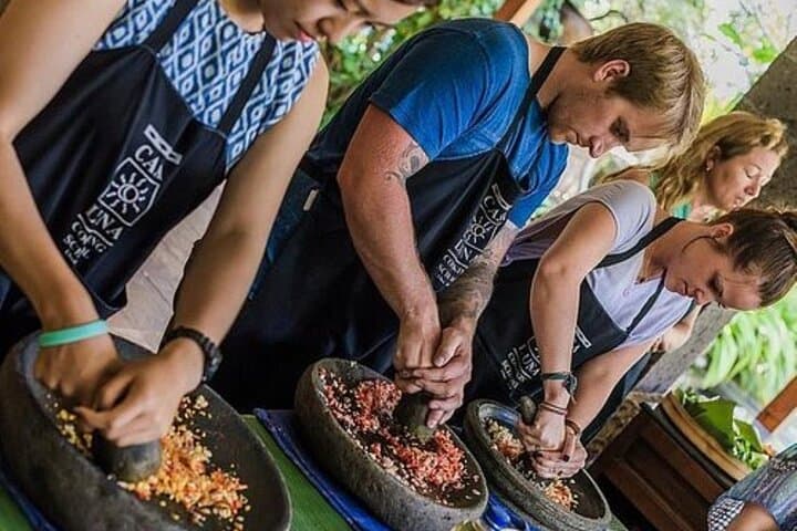 Bali Cooking Class, River Club & Tegenungan Waterfall: A Two-Day Riverside Escape