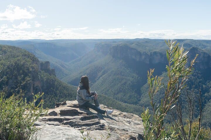 Hidden Treasures Guided Walking Tour — Blue Mountains Off-the-Beaten-Path