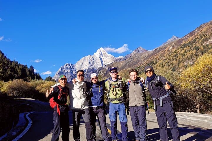 Conquer Mt. Siguniang: A 6-Day Climbing Expedition to Dafeng and Erfeng Summits photo 2