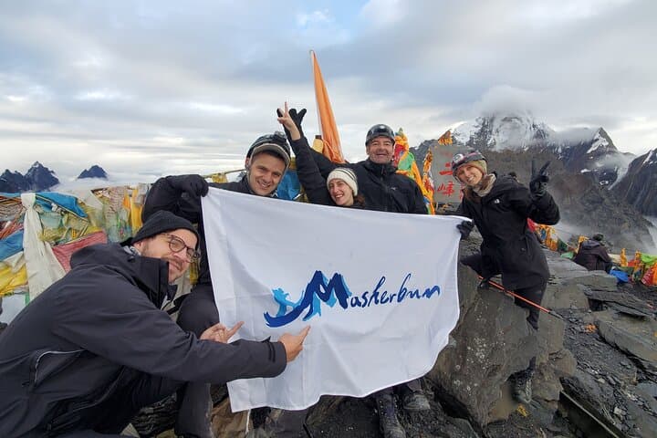 Conquer Mt. Siguniang: A 6-Day Climbing Expedition to Dafeng and Erfeng Summits photo 3