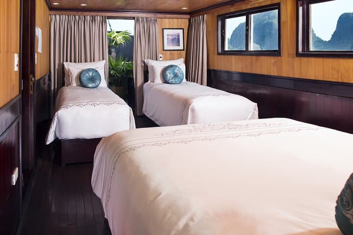 2-Day Hera Cruise: Halong & Lan Ha Bay Overnight from Hanoi photo 2
