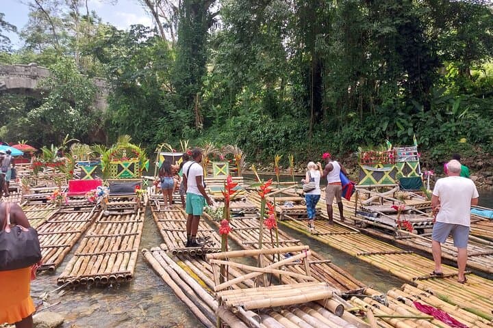 Private Bamboo River Raft and Limestone Foot Massage on Great River, Montego Bay photo 2