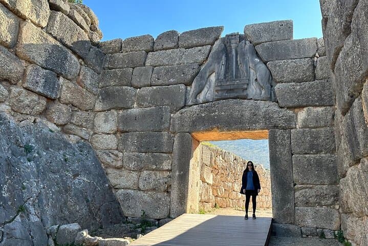Mycenae and the Corinth Canal: Half-Day Tour from Athens