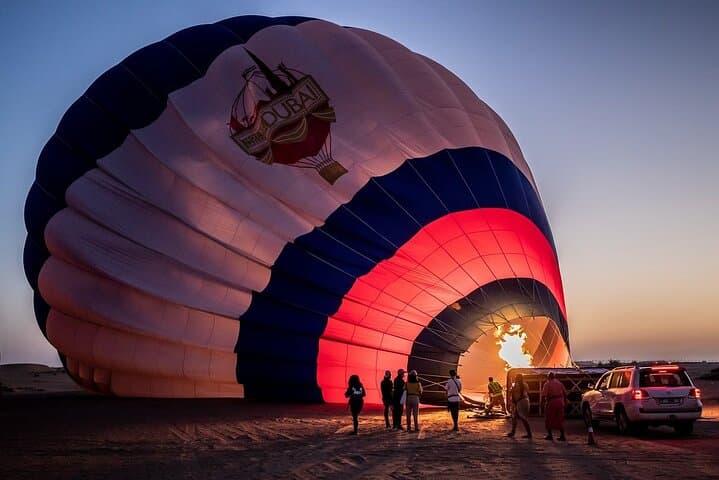 Sunrise Hot Air Balloon & Falcon Show over Dubai Desert Conservation Reserve