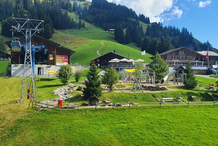 Grindelwald First & Cliff Walk: Gondola Ticket to Alpine Views and Adventure photo 3