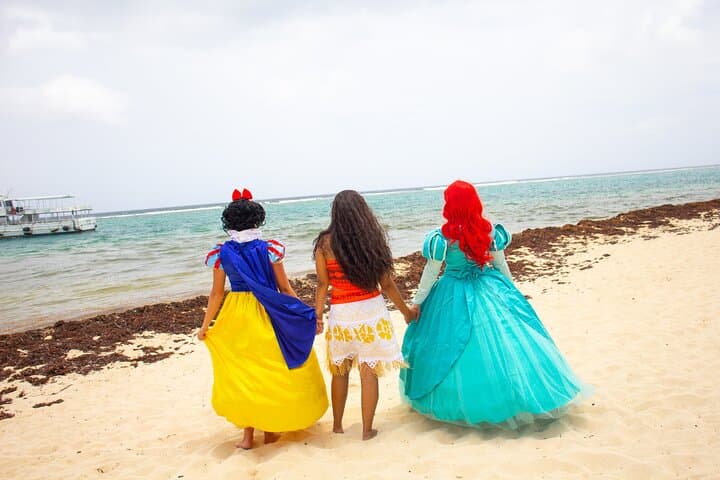 Private Disney or Marvel Character Visit on Seven Mile Beach photo 6