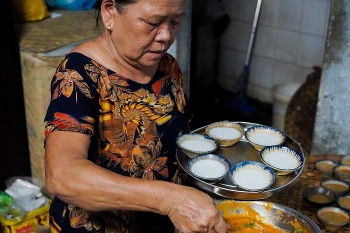 Hoi An Hidden Food Adventure: Evening Walking Tour & Lantern River Stroll photo 3