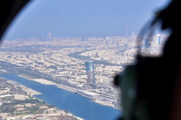Helicopter Private Tour Over Abu Dhabi: 17-Minute Skyline Flight Above Mosque, Corniche & Islands photo 3