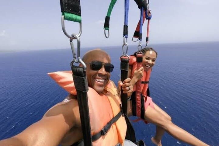 Hurghada VIP Parasailing: Sky-High Red Sea Views with Hotel Transfer photo 5